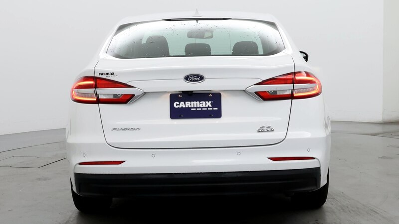 2020 Ford Fusion SE 6