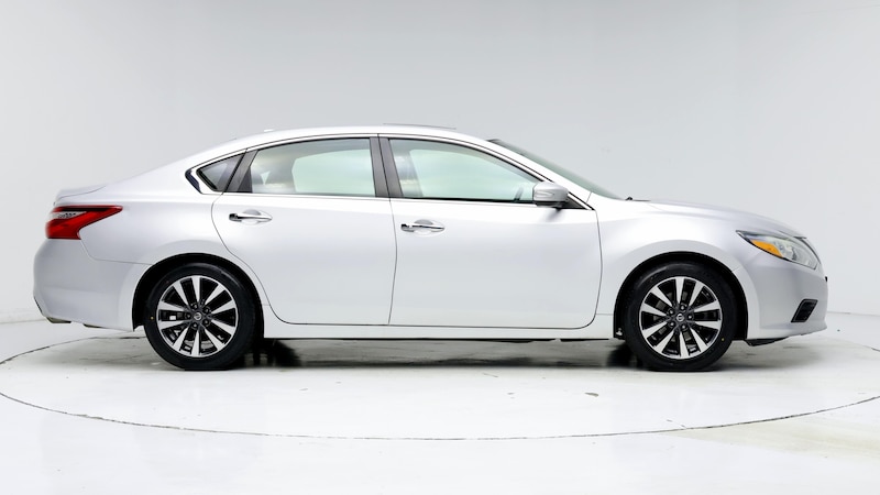 2017 Nissan Altima SL 7
