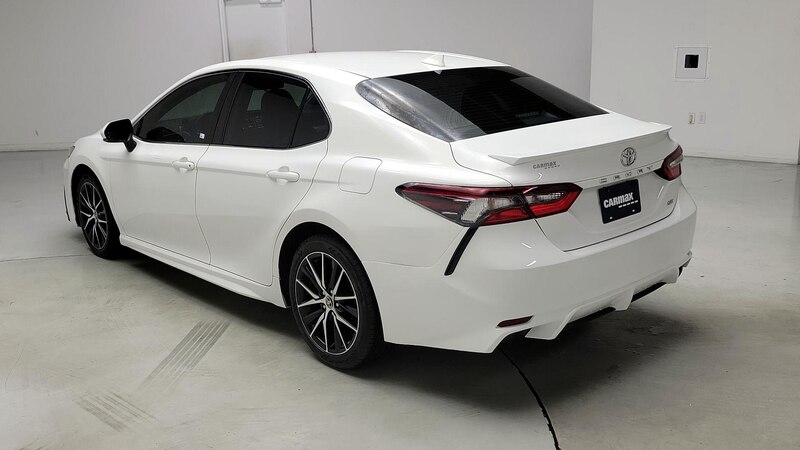 2022 Toyota Camry SE 7