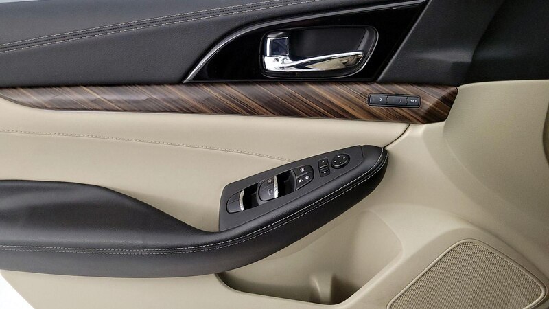 2016 Nissan Maxima Platinum 12