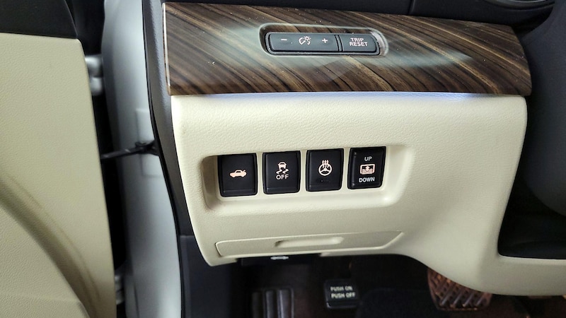 2016 Nissan Maxima Platinum 13