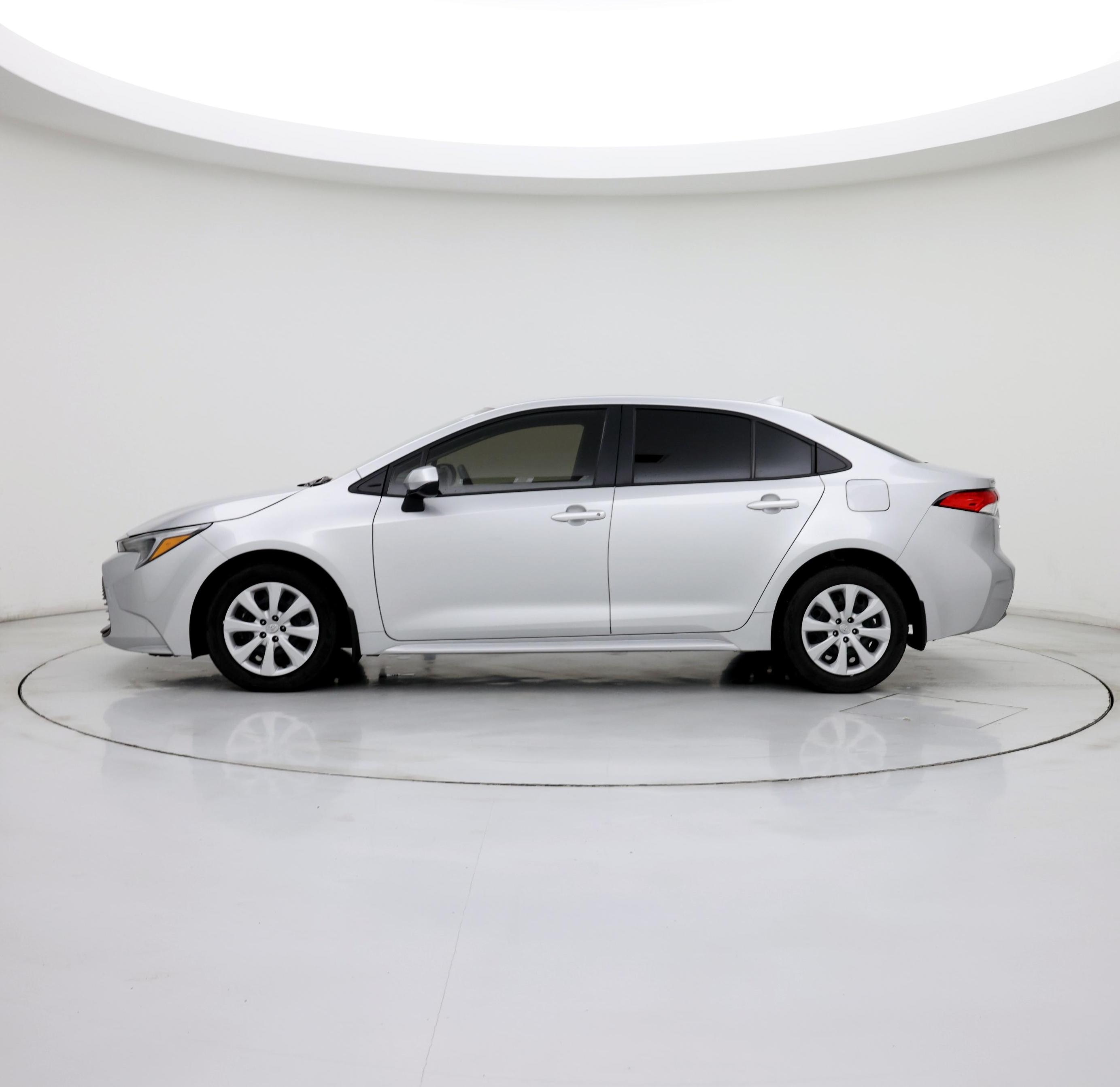 Thumbnail: 2023 Toyota Corolla - 3