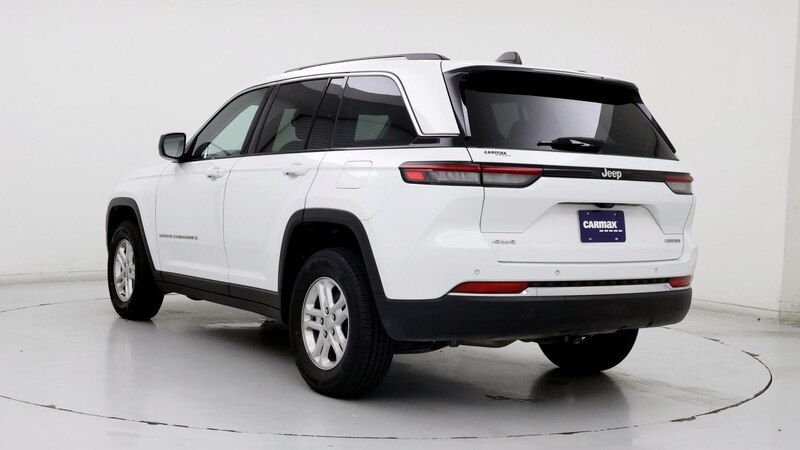 2023 Jeep Grand Cherokee Laredo 2