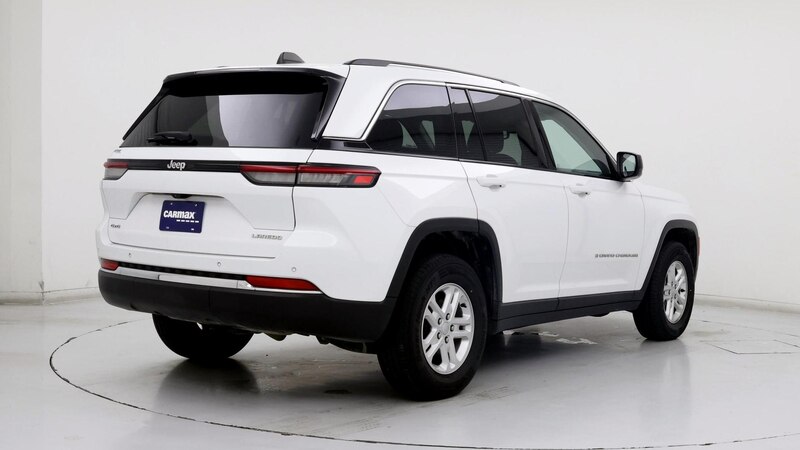 2023 Jeep Grand Cherokee Laredo 8