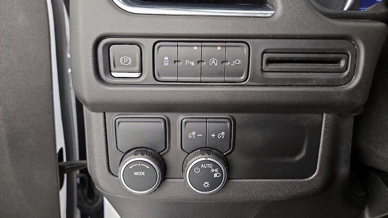 2021 Chevrolet Suburban 1500 LT 13