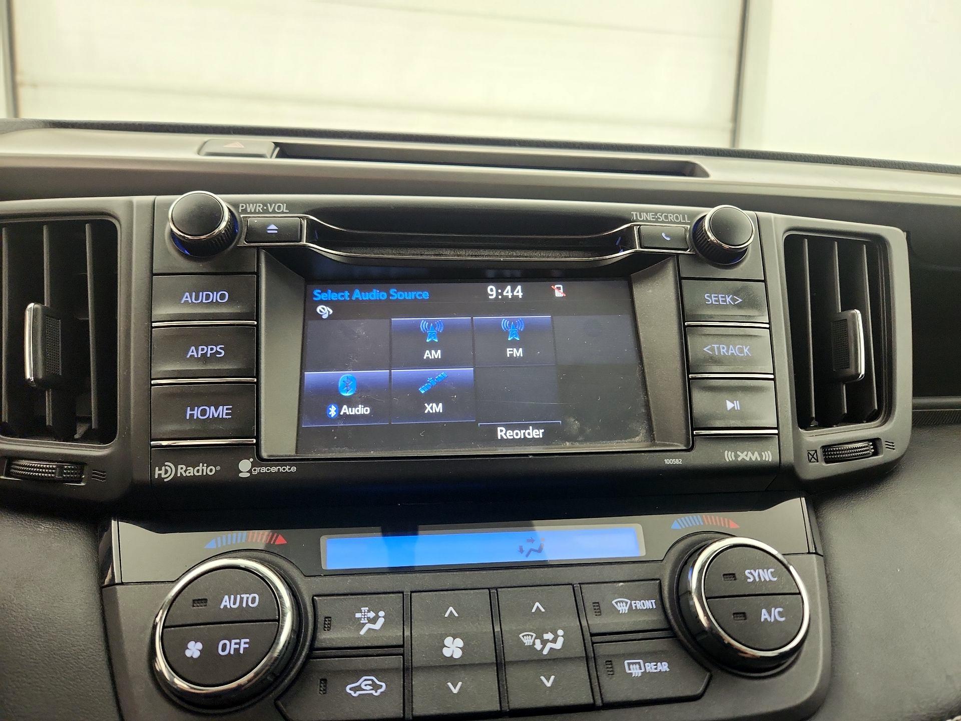 Thumbnail: 2016 Toyota RAV4 - 15