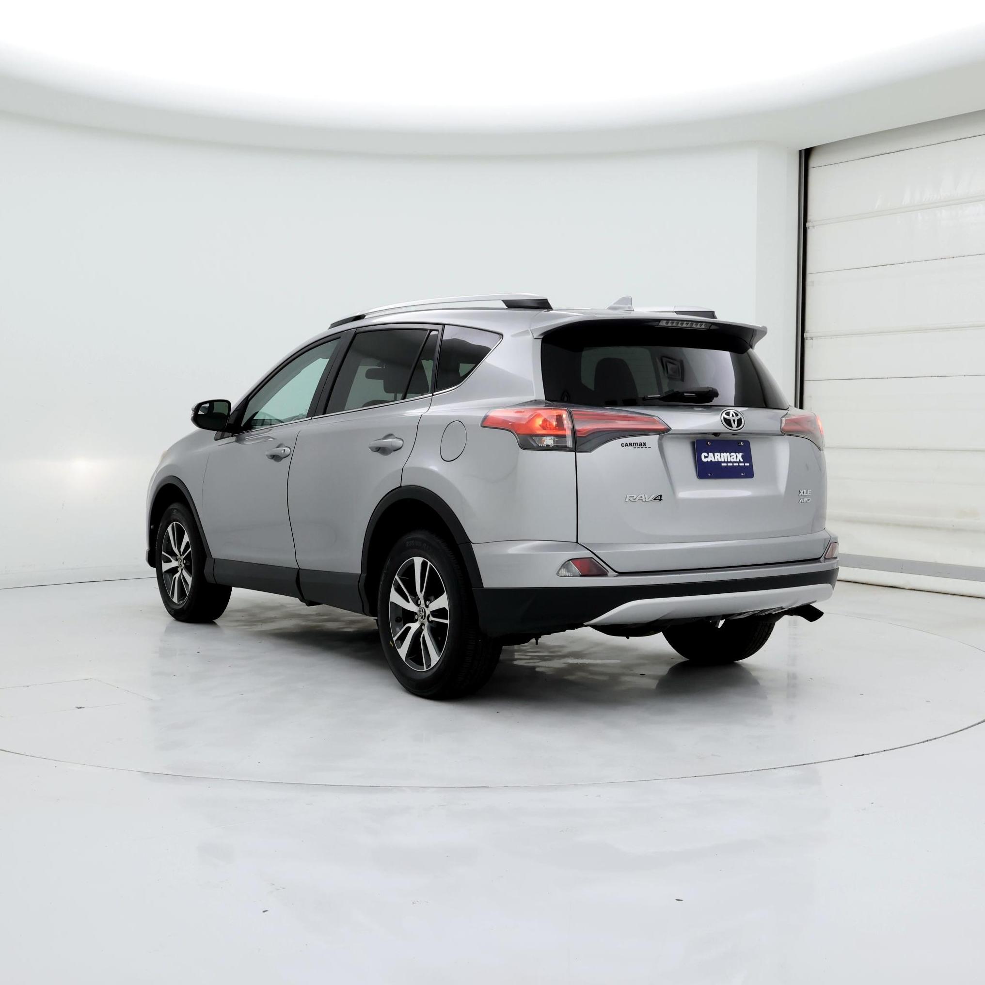 Thumbnail: 2016 Toyota RAV4 - 2