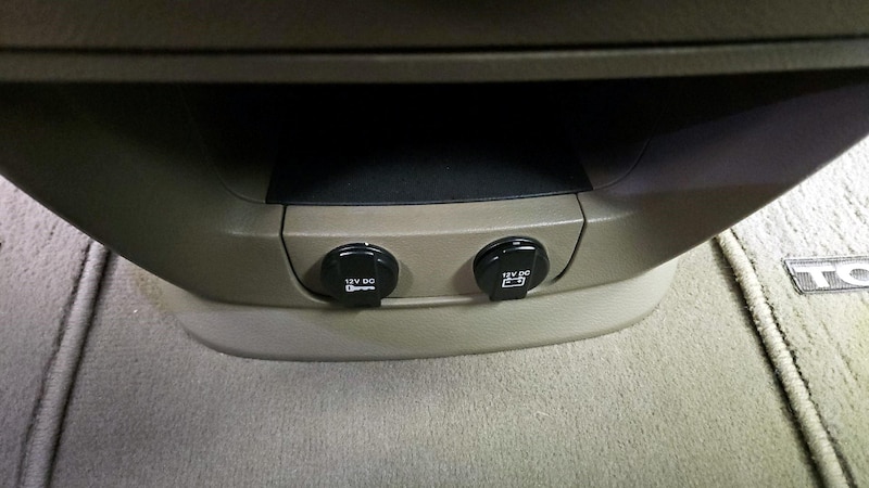 2014 Chrysler Town & Country Touring 18