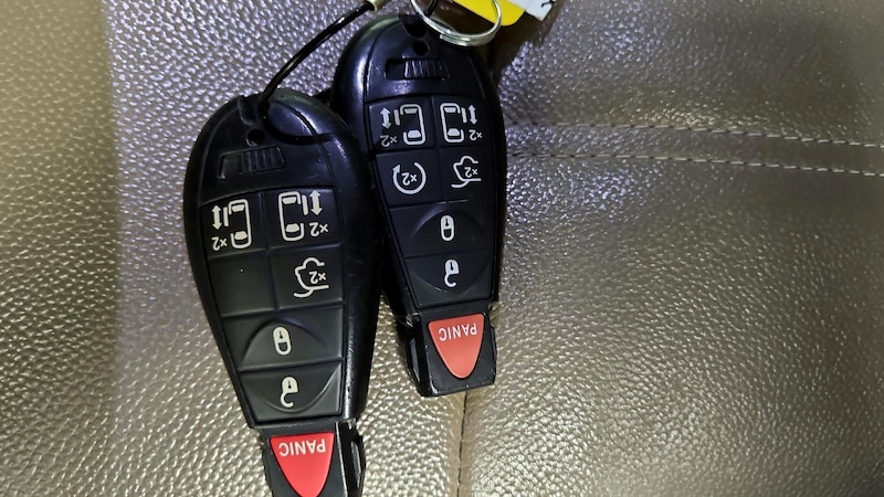 2014 Chrysler Town & Country Touring 24