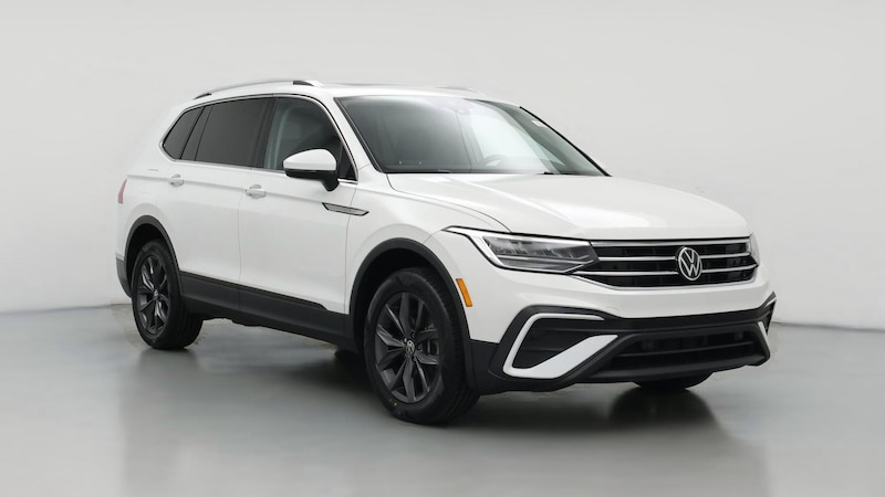 2022 Volkswagen Tiguan SE Hero Image