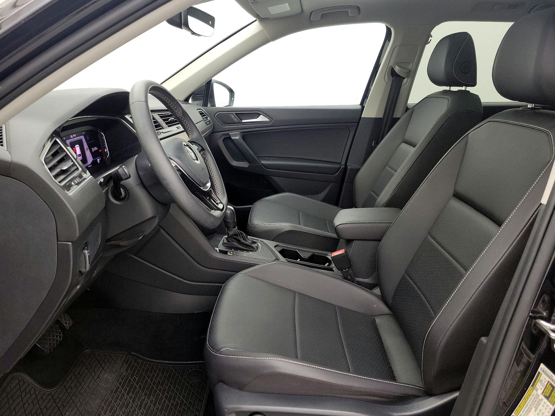 Thumbnail: 2021 Volkswagen Tiguan - 11