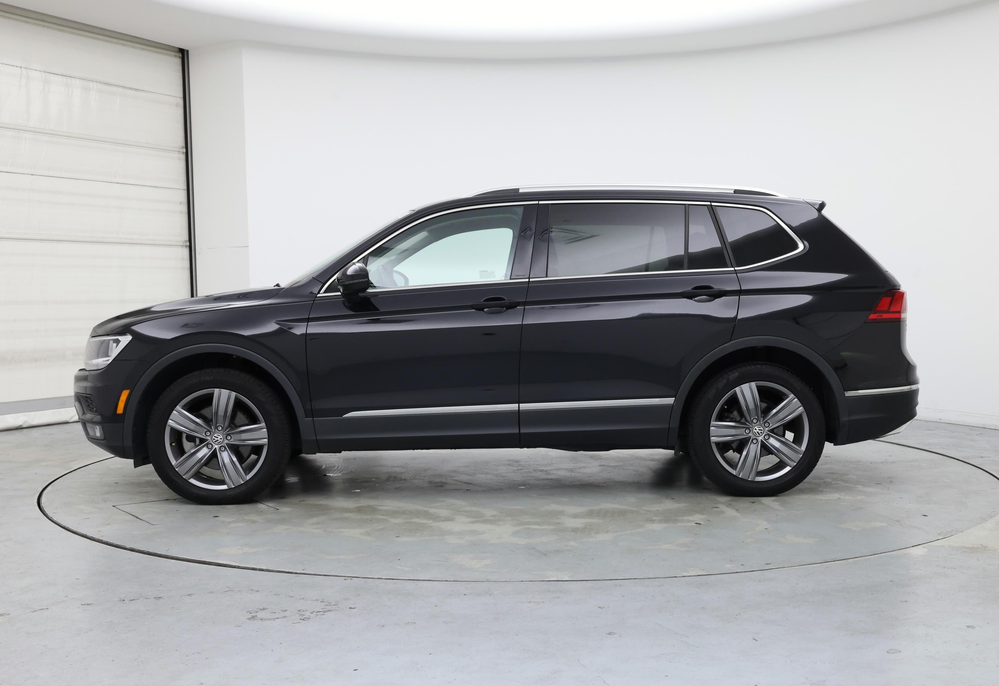 Thumbnail: 2021 Volkswagen Tiguan - 3