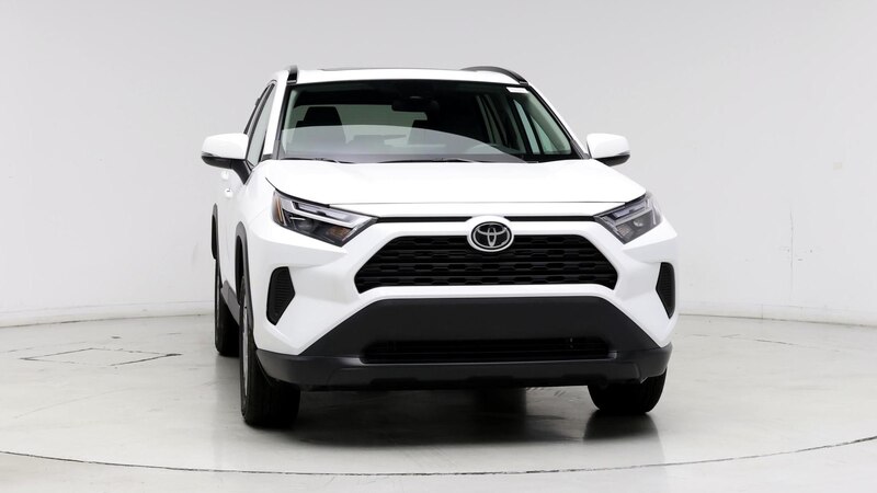 2022 Toyota RAV4 XLE 5