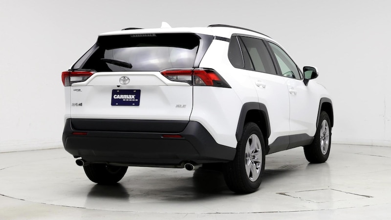 2022 Toyota RAV4 XLE 8