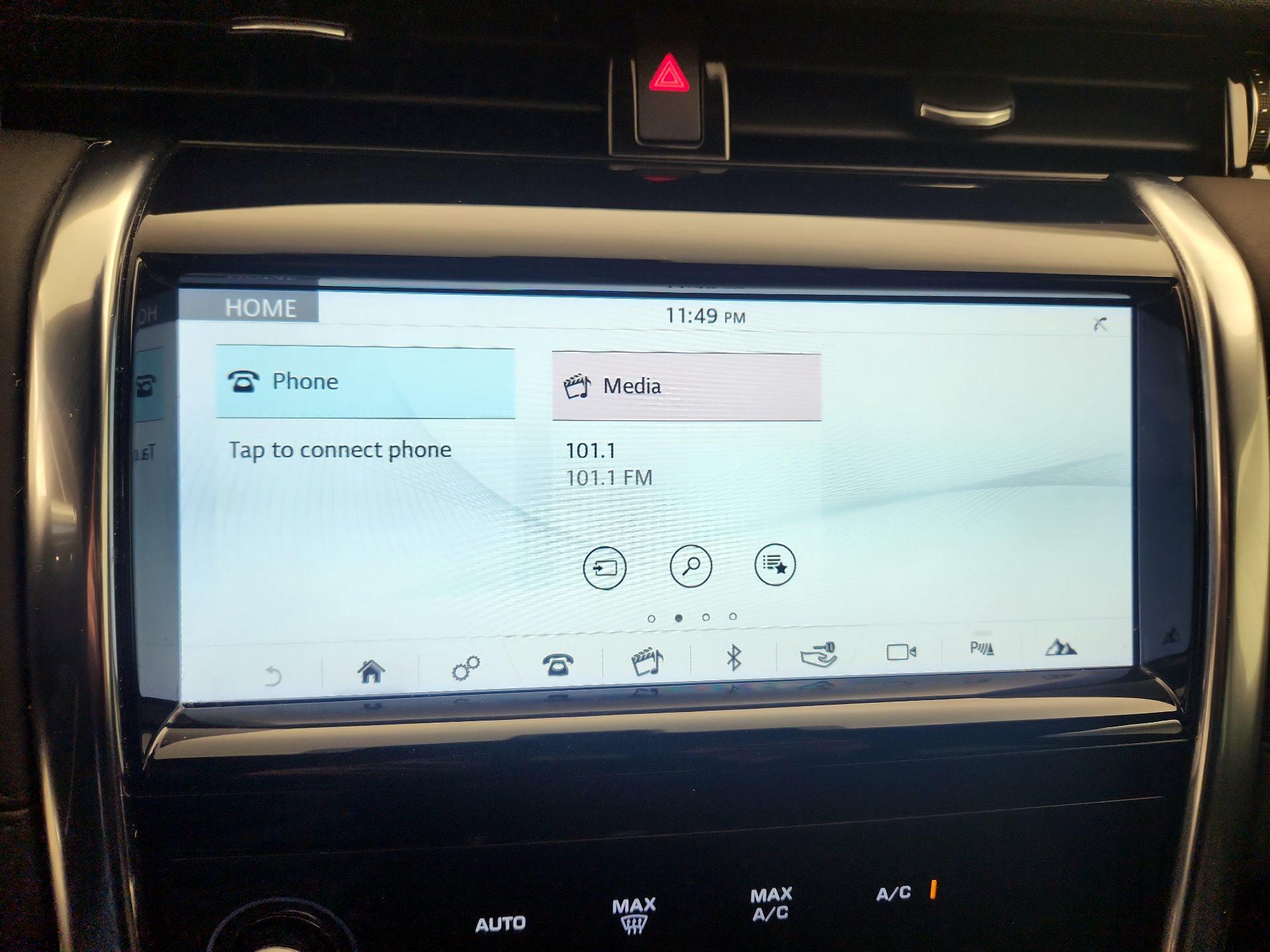 Thumbnail: 2020 Land Rover Discovery Sport - 15