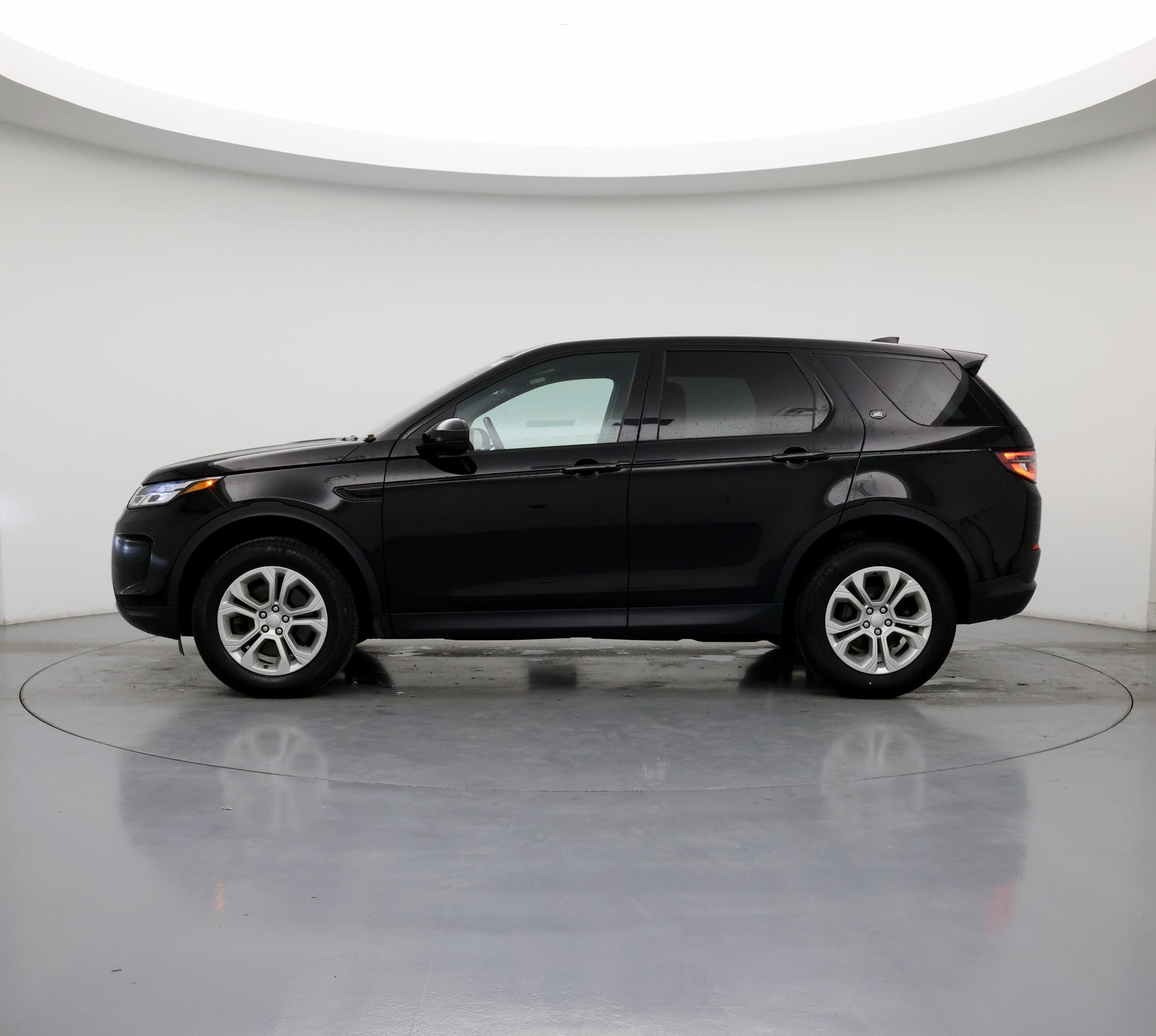 Thumbnail: 2020 Land Rover Discovery Sport - 3