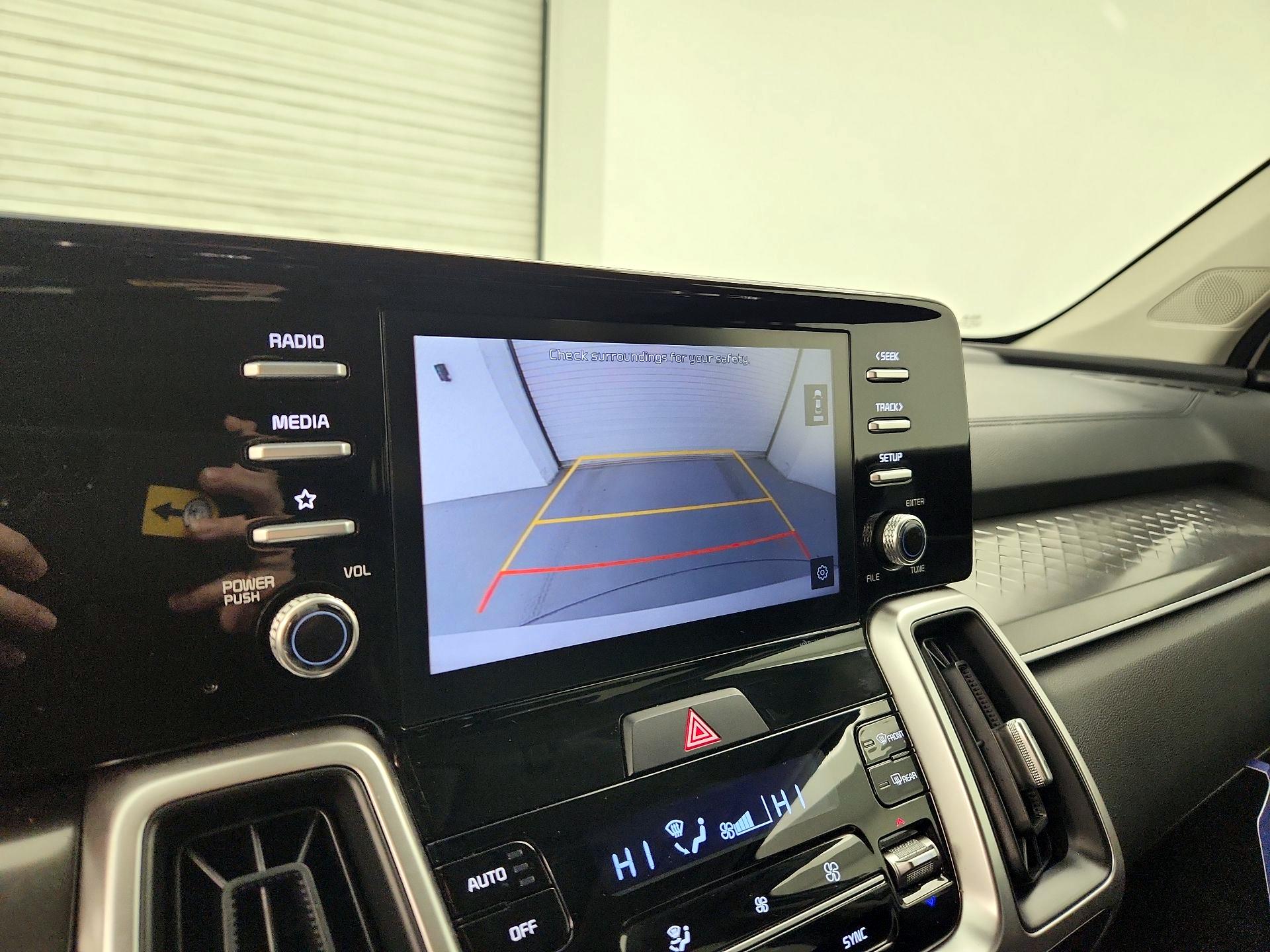 Thumbnail: 2021 Kia Sorento - 14