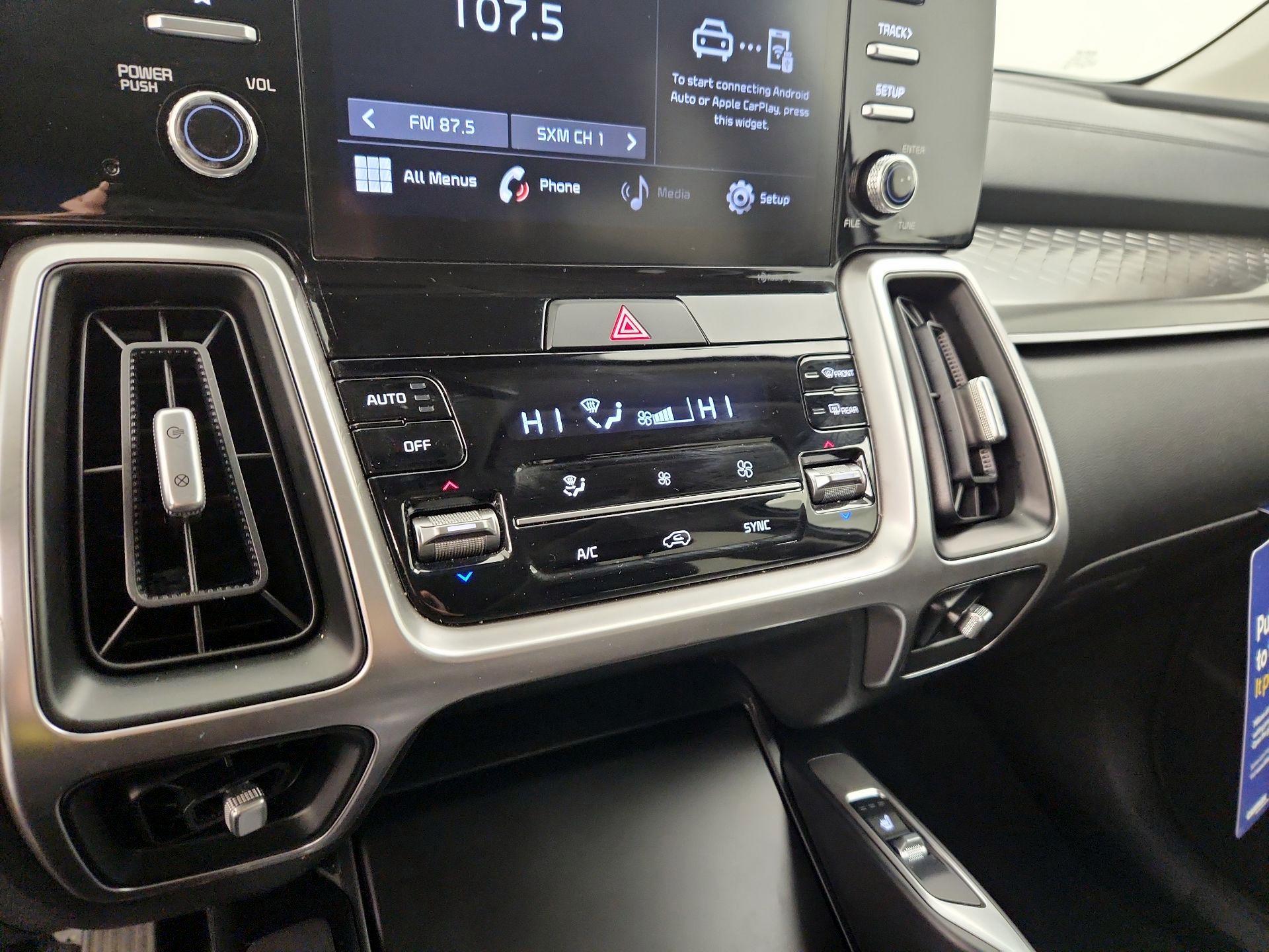 Thumbnail: 2021 Kia Sorento - 16