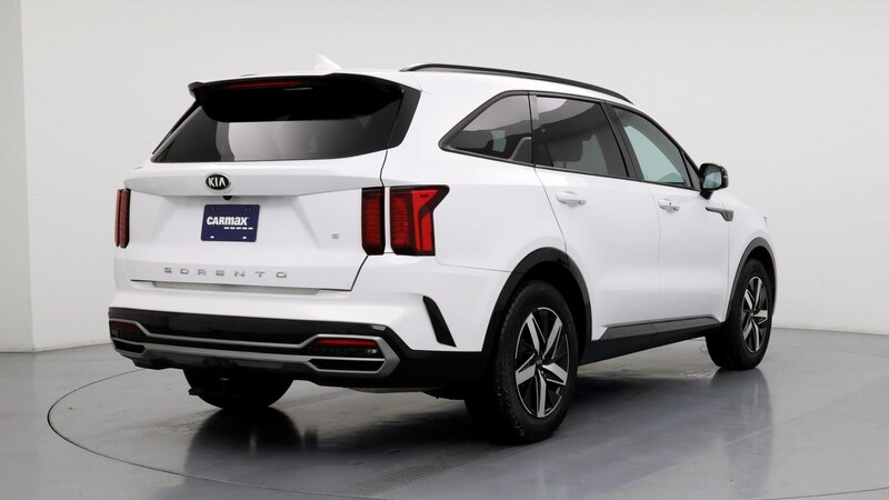 2021 Kia Sorento S 8