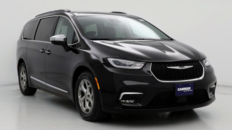 2022 Chrysler Pacifica Limited Hero Image