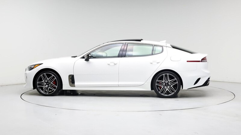 2022 Kia Stinger GT2 3