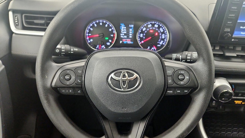 2021 Toyota RAV4 XLE 10