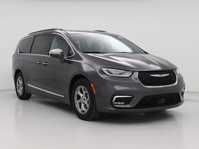 2022 Chrysler Pacifica Limited -
                Madison, TN