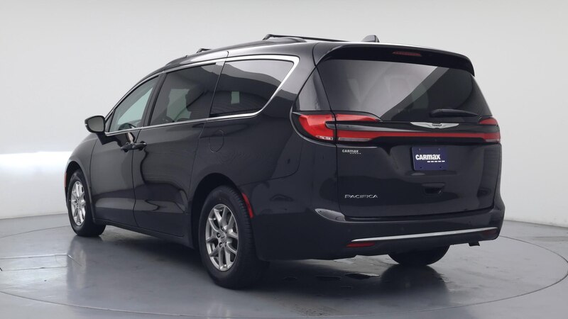 2021 Chrysler Pacifica Touring 2