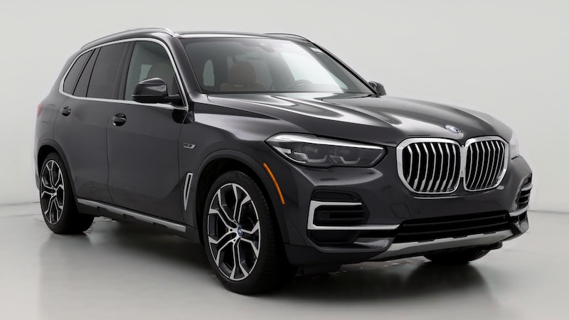 2022 BMW X5 xDrive45e Hero Image