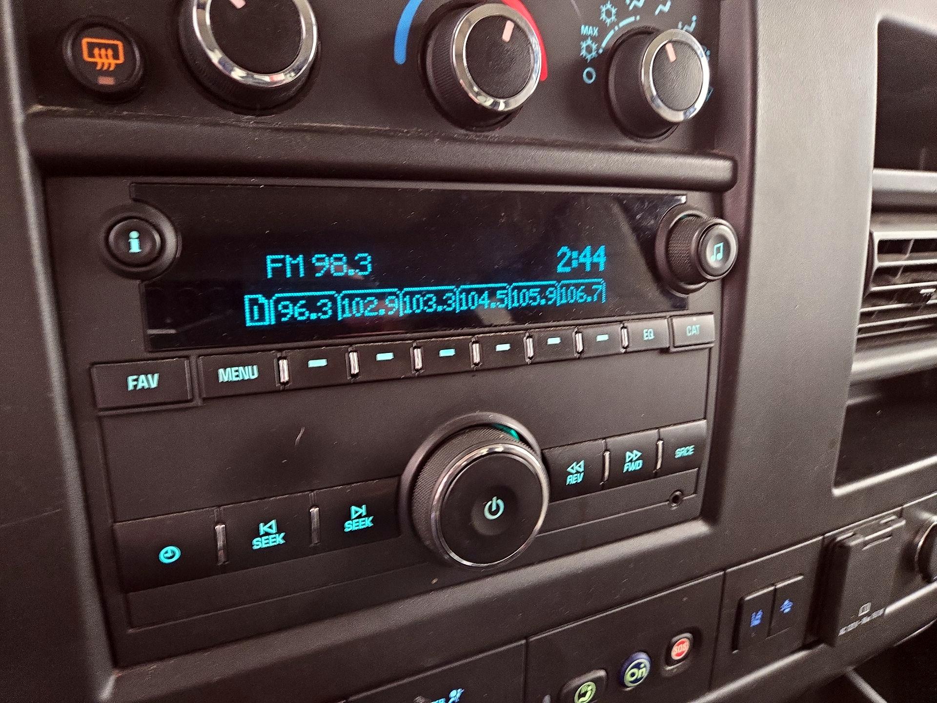 Thumbnail: 2019 Chevrolet Express - 15