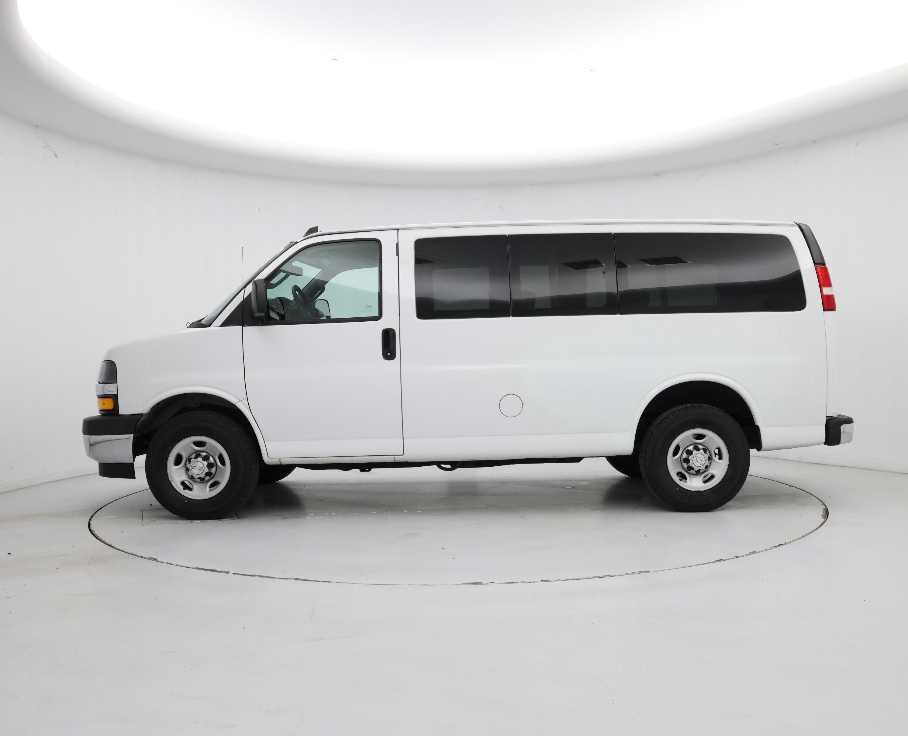 Thumbnail: 2019 Chevrolet Express - 3