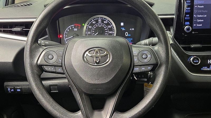 2022 Toyota Corolla LE 10