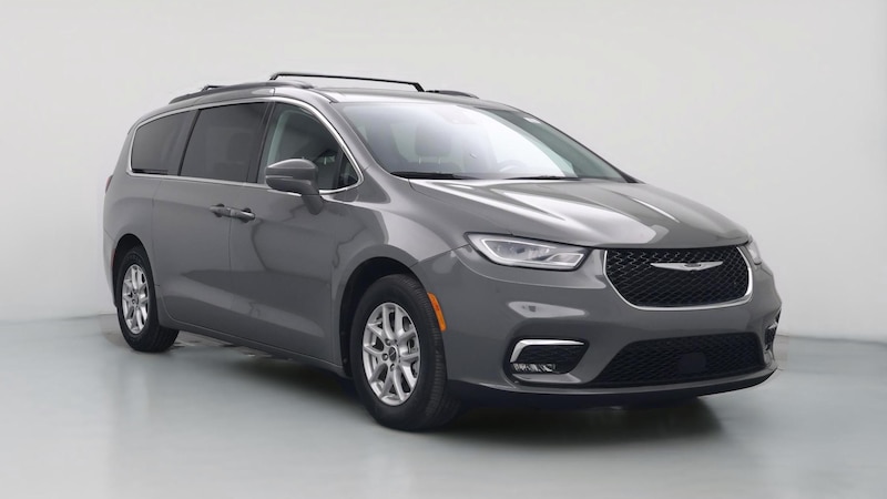 2022 Chrysler Pacifica Touring L Hero Image