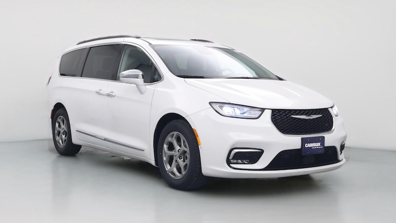 2022 Chrysler Pacifica Limited Hero Image