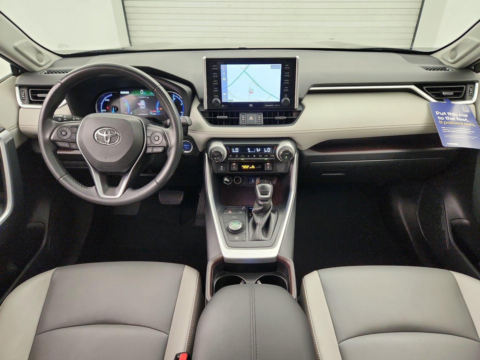 Thumbnail: 2019 Toyota RAV4 - 9