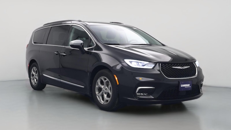 2023 Chrysler Pacifica Limited Hero Image