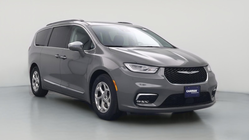 2022 Chrysler Pacifica Limited Hero Image