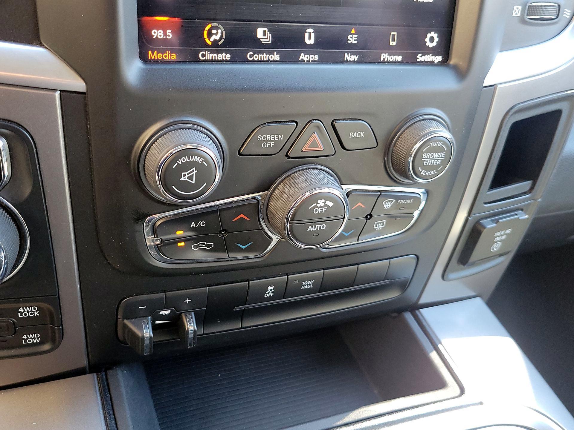 Thumbnail: 2023 RAM 1500 Classic - 15