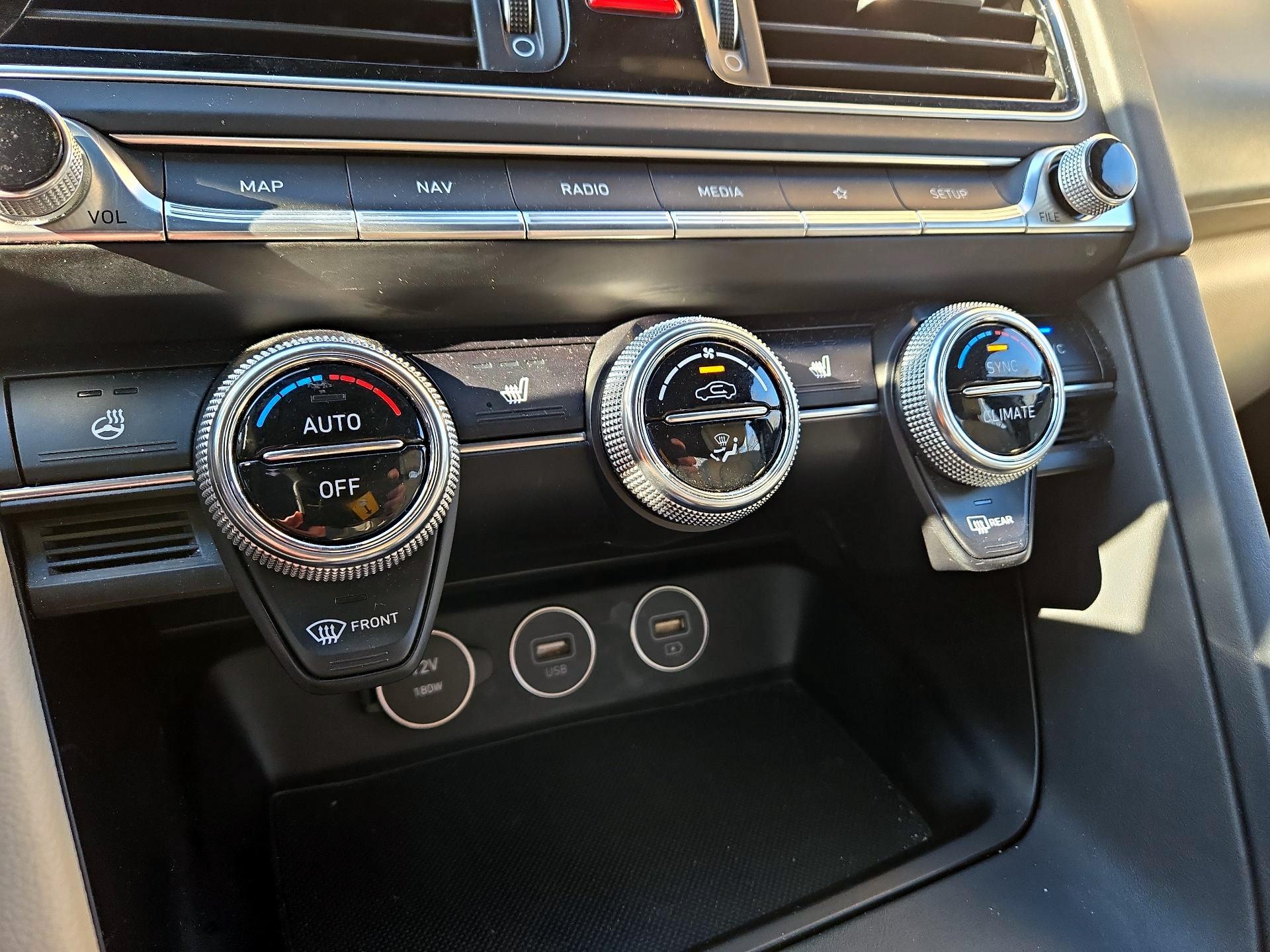 Thumbnail: 2023 Genesis G70 - 15