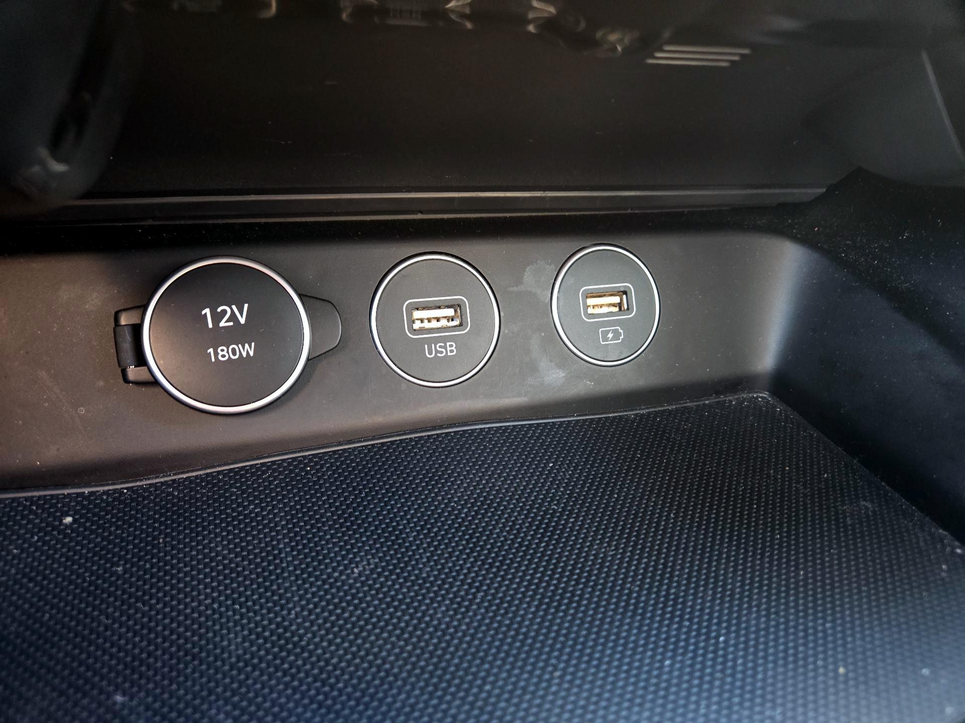 Thumbnail: 2023 Genesis G70 - 17