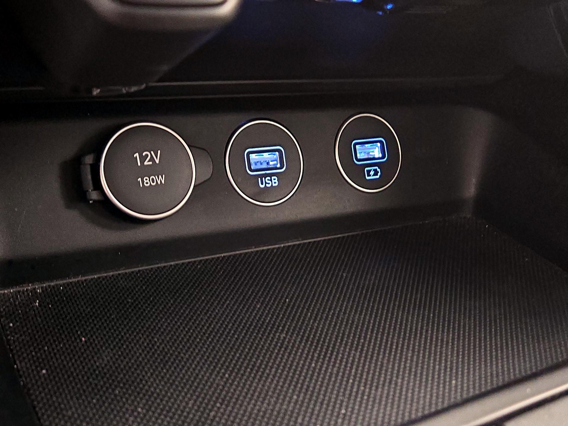 Thumbnail: 2023 Genesis G70 - 19