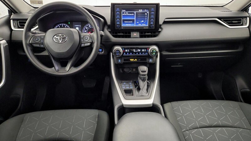 2022 Toyota RAV4 XLE 9