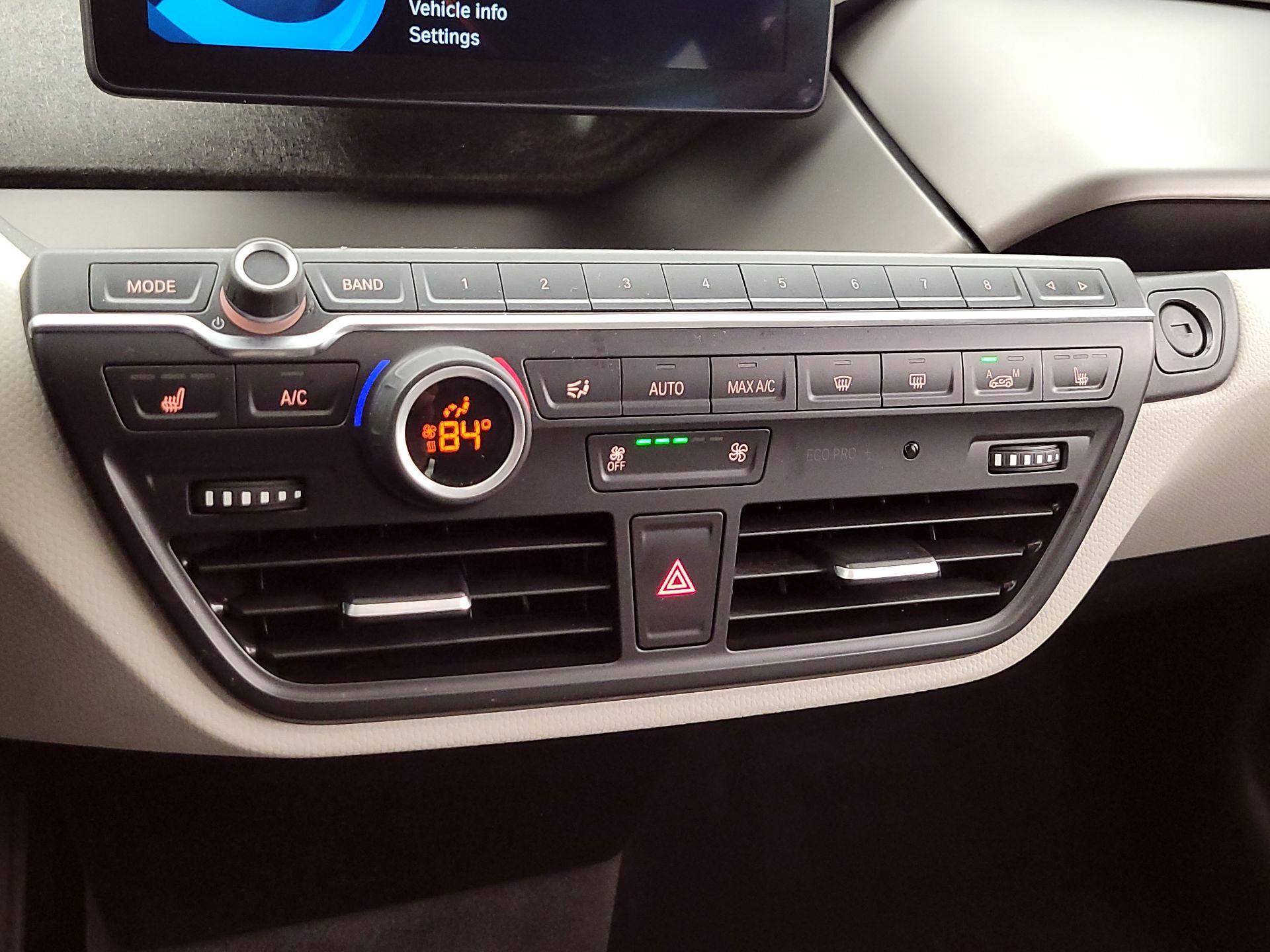Thumbnail: 2016 BMW i3 - 17