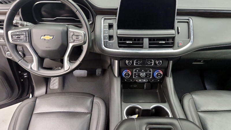 2023 Chevrolet Suburban 1500 LT 9