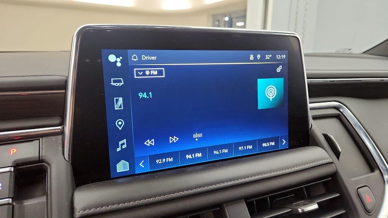 2023 Chevrolet Suburban 1500 LT 16