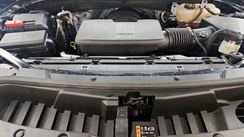 2023 Chevrolet Suburban 1500 LT 22