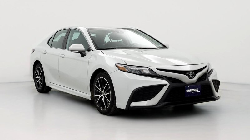 2022 Toyota Camry SE Hero Image