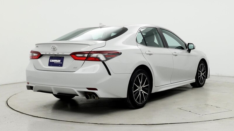 2022 Toyota Camry SE 8