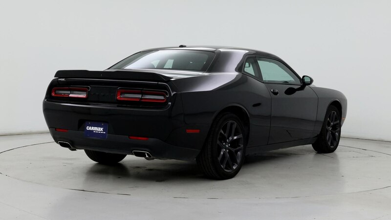 2022 Dodge Challenger SXT 8