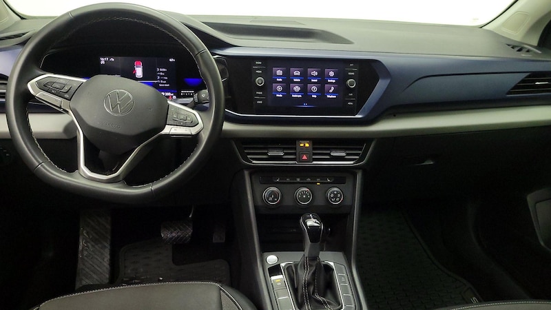 2022 Volkswagen Taos SE 9